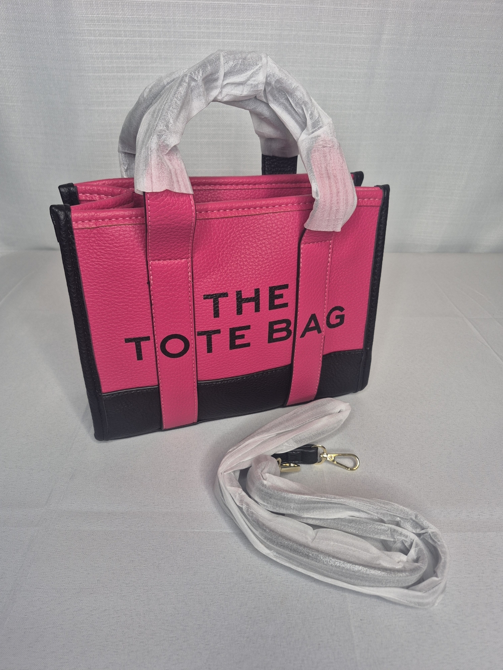 Fashion Pink and Black Women’s Structured Tote Bag NWOT - Picture 8 of 12
